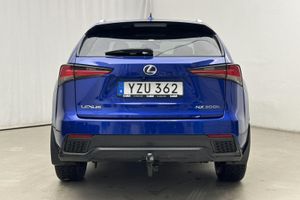 Lexus NX bild 5