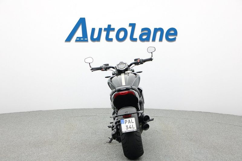 Triumph Rocket III bild 8