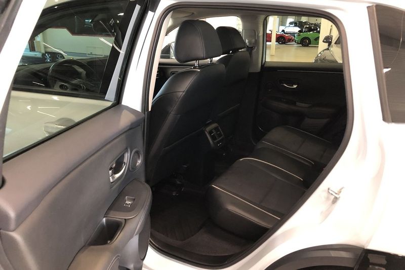 Honda ZR-V bild 9