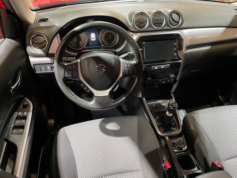 Suzuki Vitara bild 4