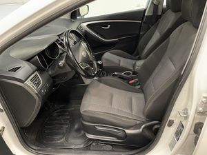 Hyundai i30 bild 2