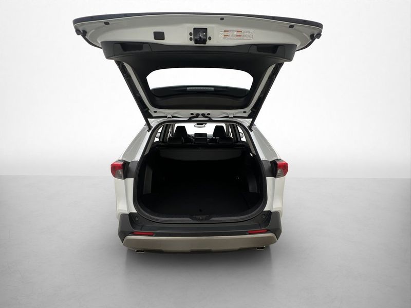 Toyota RAV4 bild 8