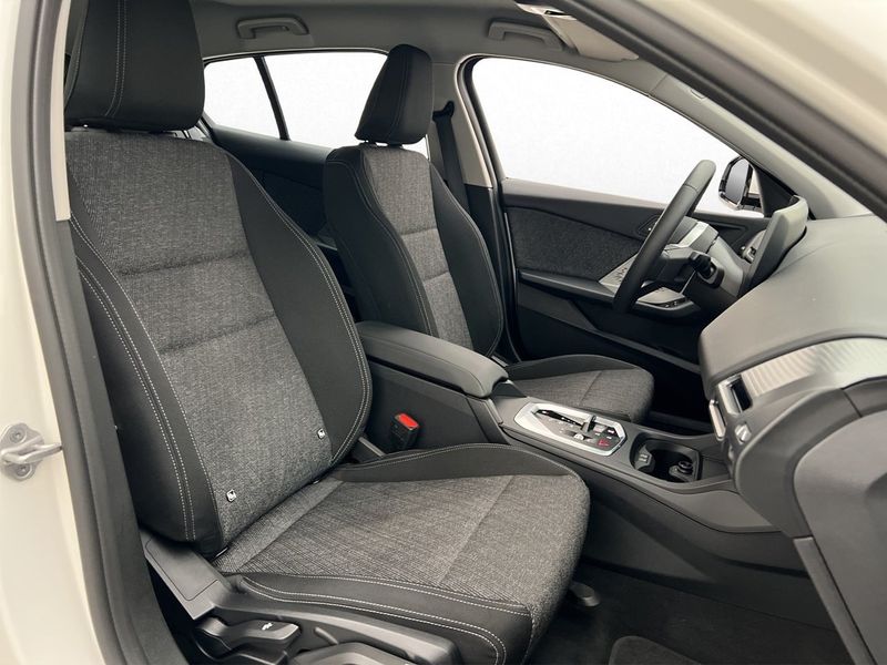 BMW 120 bild 11