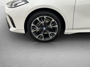 BMW 120 bild 24