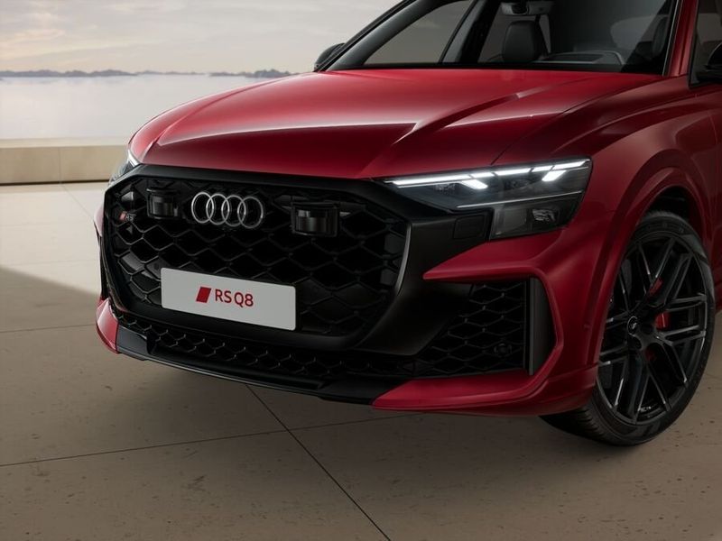Audi RSQ8 bild 7