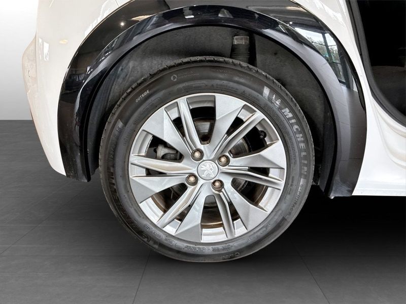 Peugeot e-208 bild 15