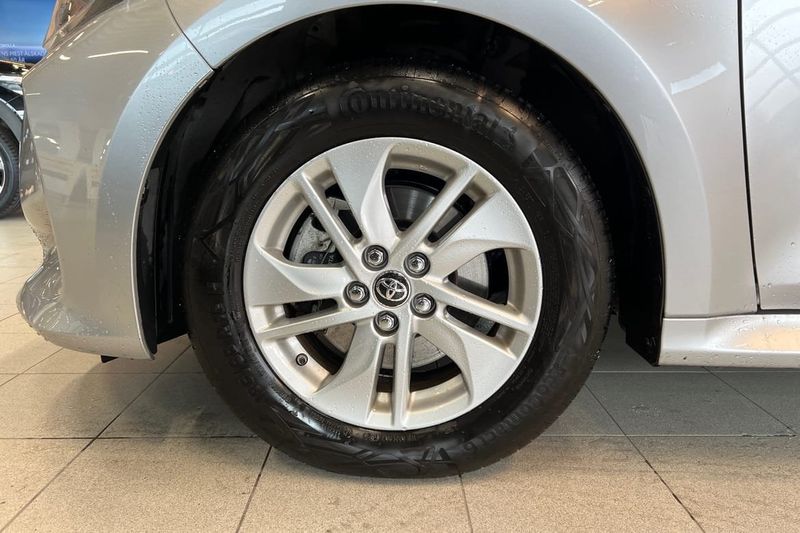 Toyota Yaris bild 17