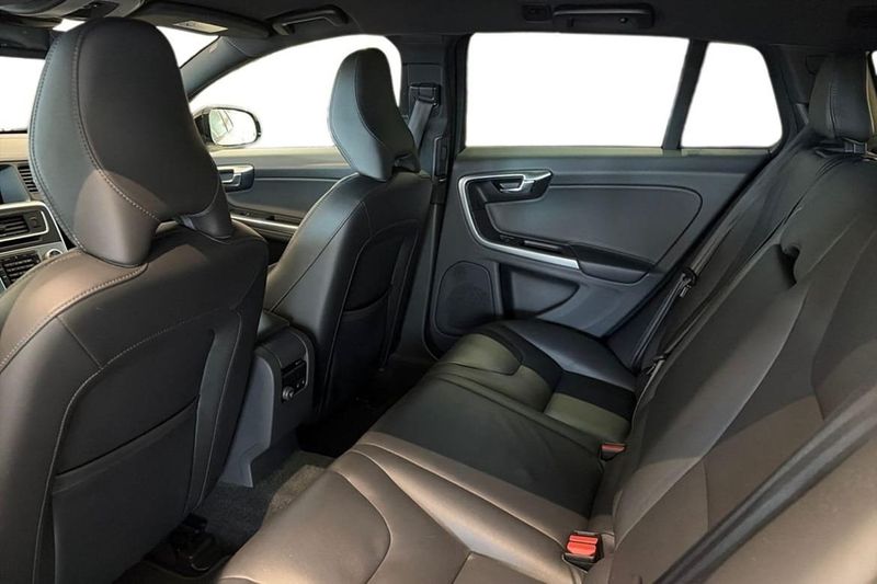 Volvo V60 bild 19