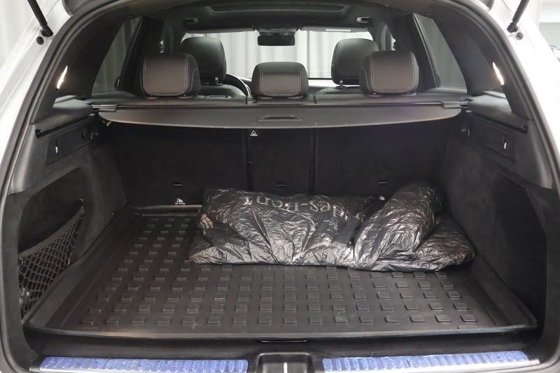 Mercedes GLC300 bild 10