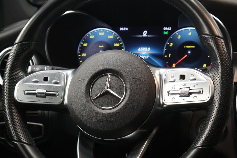 Mercedes GLC300 bild 17