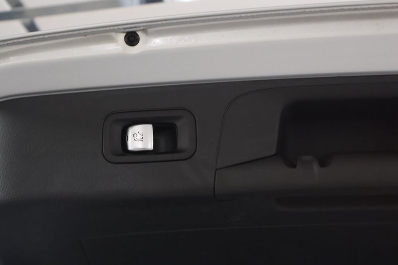 Mercedes GLC300 bild 25