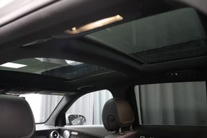 Mercedes GLC300 bild 24