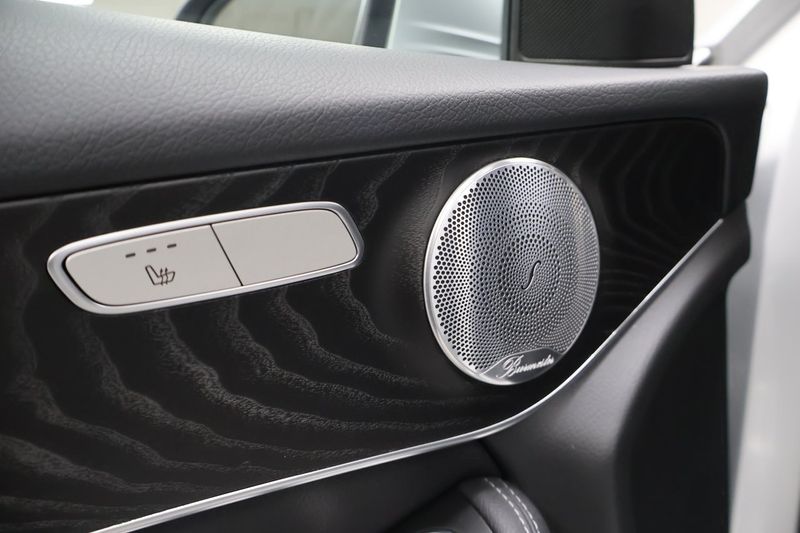 Mercedes GLC300 bild 19