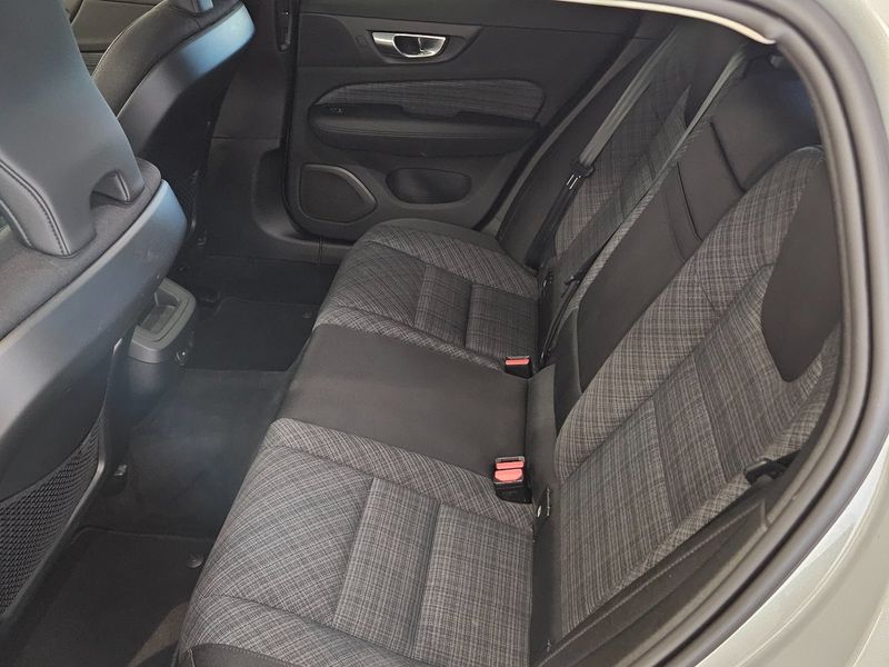 Volvo V60 bild 8