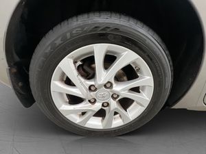 Toyota Auris bild 29