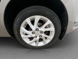 Toyota Auris bild 28
