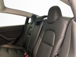 Tesla Model 3 bild 28