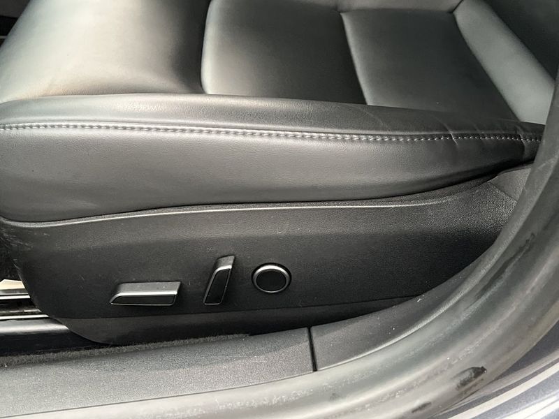 Tesla Model 3 bild 13