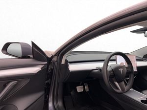 Tesla Model 3 bild 10