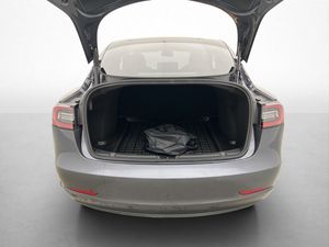 Tesla Model 3 bild 29