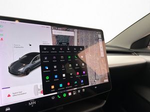 Tesla Model 3 bild 20