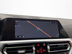 BMW 330 bild 17