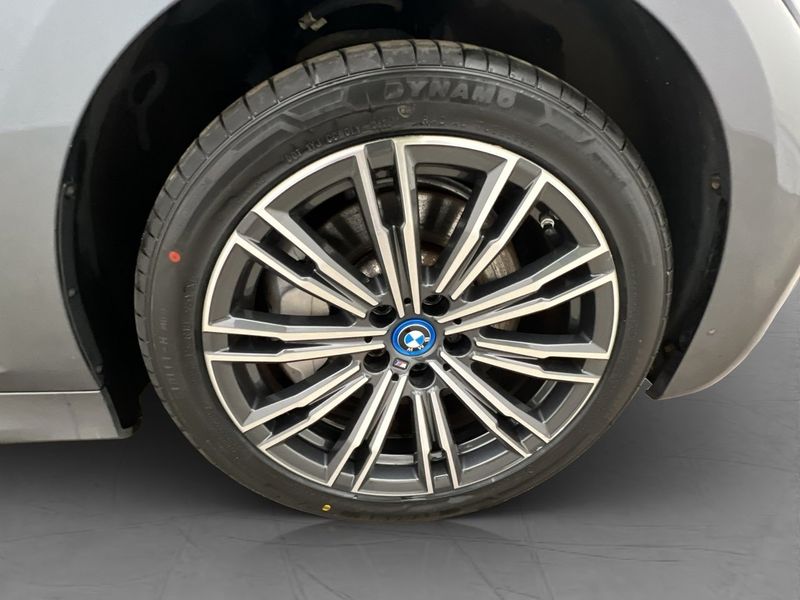 BMW 330 bild 35
