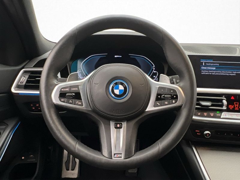BMW 330 bild 11