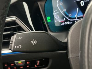 BMW 330 bild 12