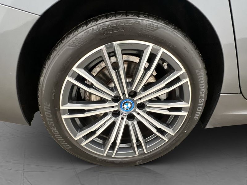 BMW 330 bild 34
