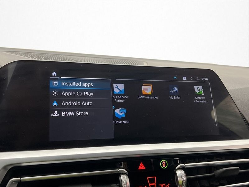 BMW 330 bild 19