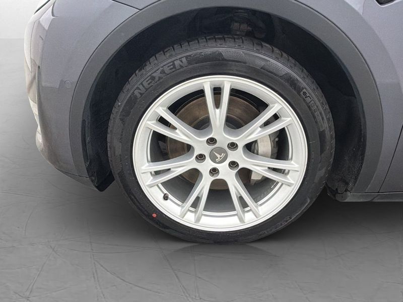 Tesla Model Y bild 31