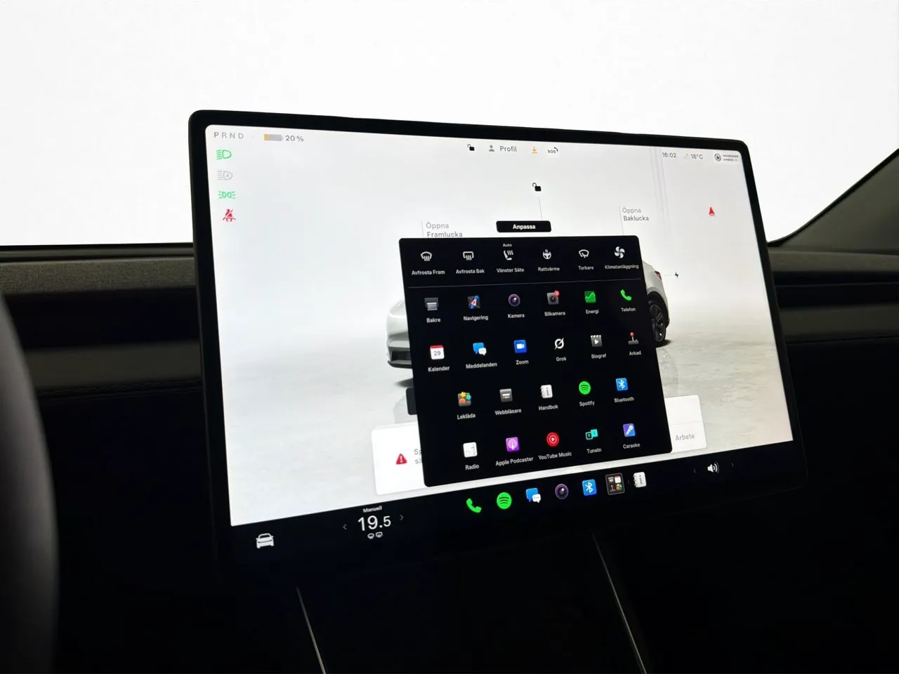 Tesla Model Y bild 25