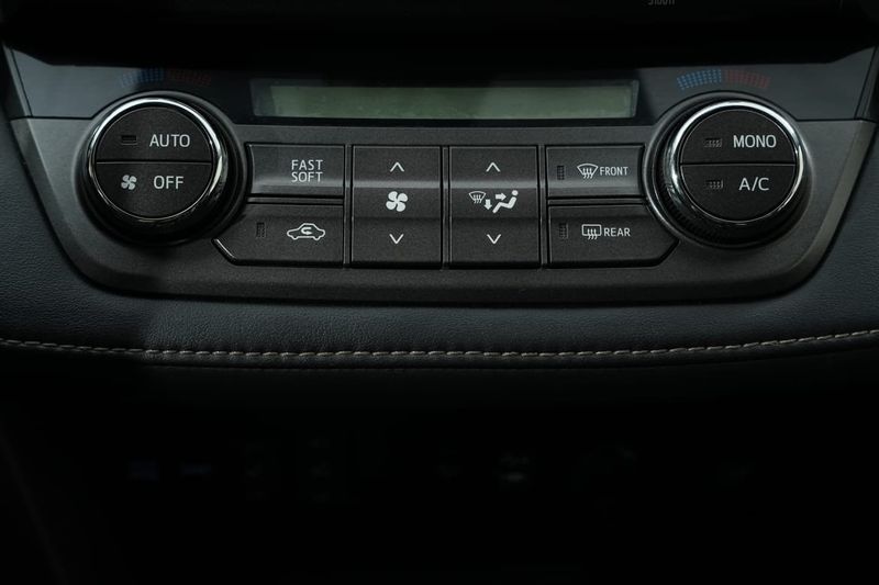 Toyota RAV4 bild 18