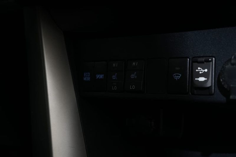 Toyota RAV4 bild 21