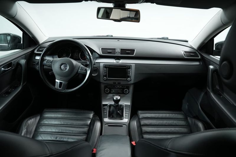 Volkswagen Passat bild 14