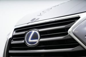 Lexus NX bild 3