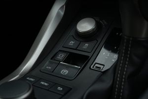 Lexus NX bild 20