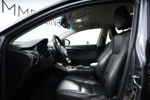 Lexus NX bild 11