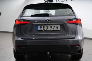 Lexus NX bild 9