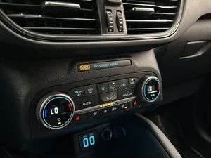 Ford Kuga bild 30
