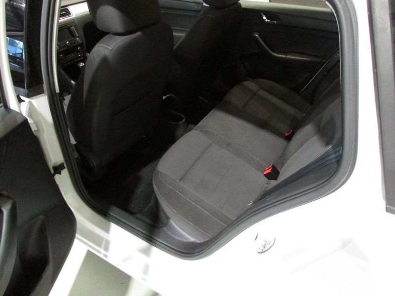 Skoda Rapid bild 11