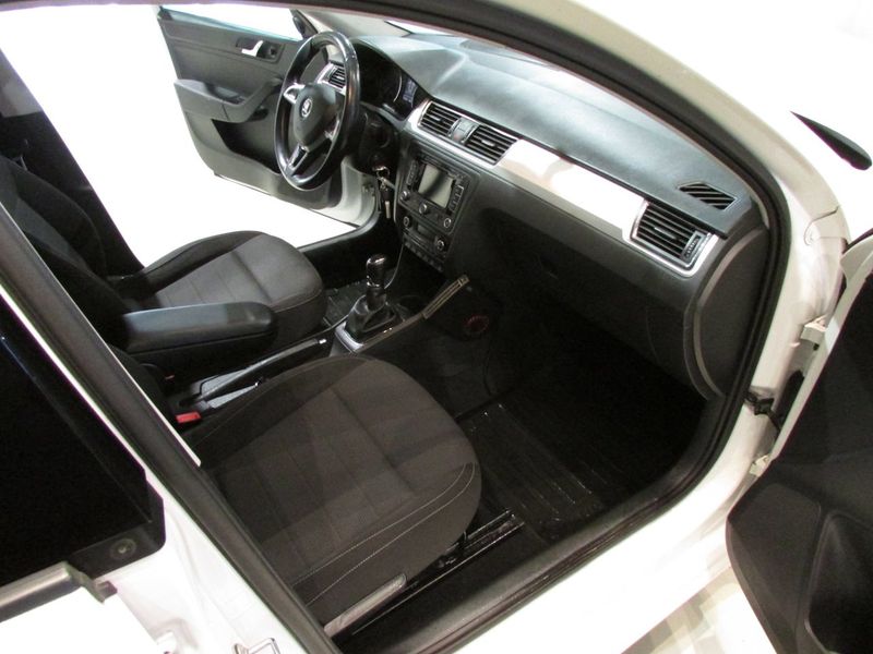 Skoda Rapid bild 10