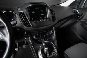 Ford Kuga bild 11