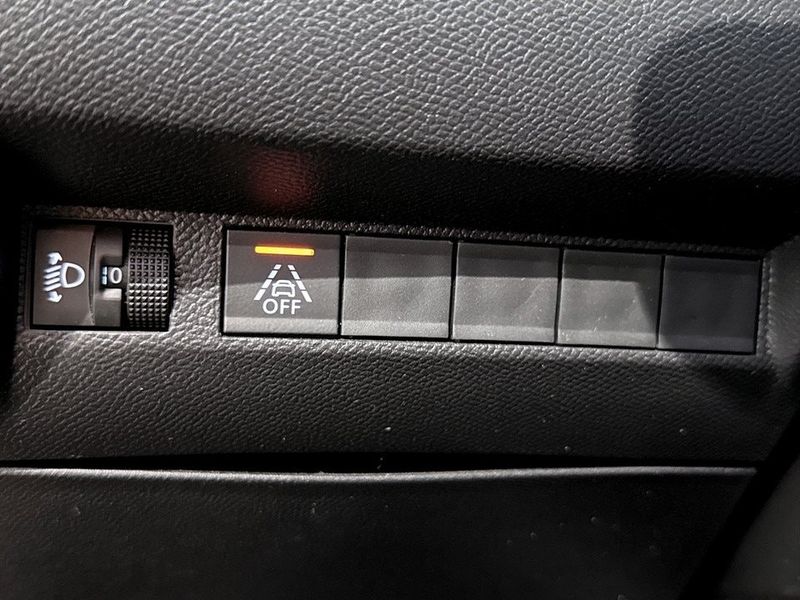 Peugeot e-208 bild 8