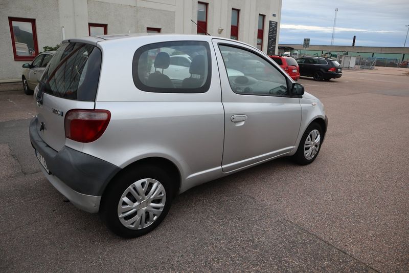 Toyota Yaris bild 3