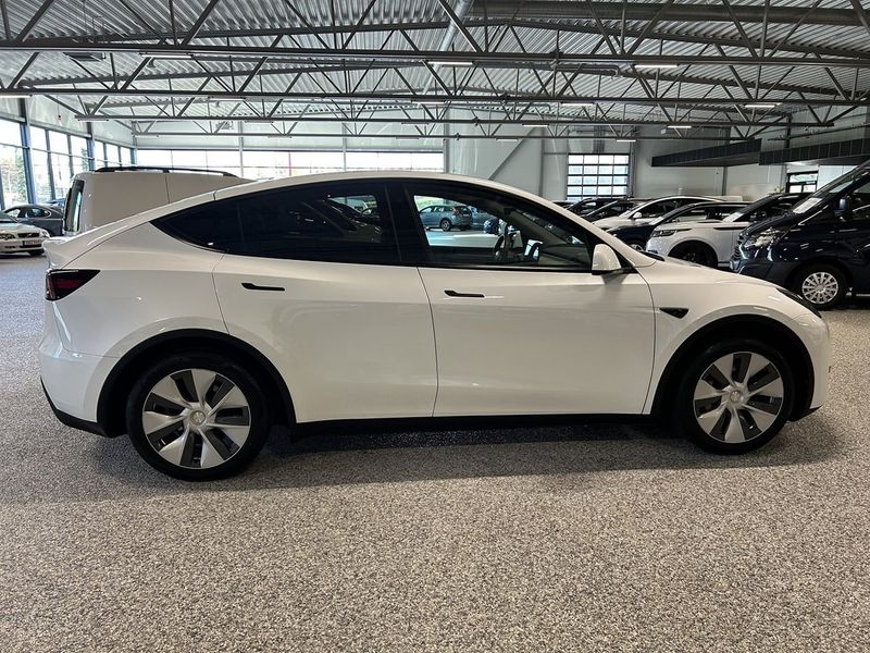 Tesla Model Y bild 7