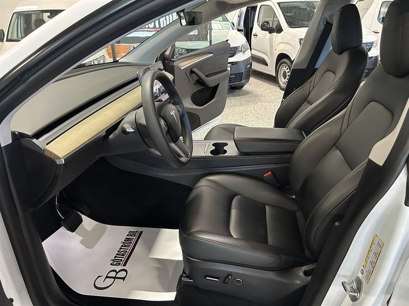 Tesla Model Y bild 12