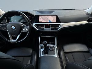 BMW 330 bild 8