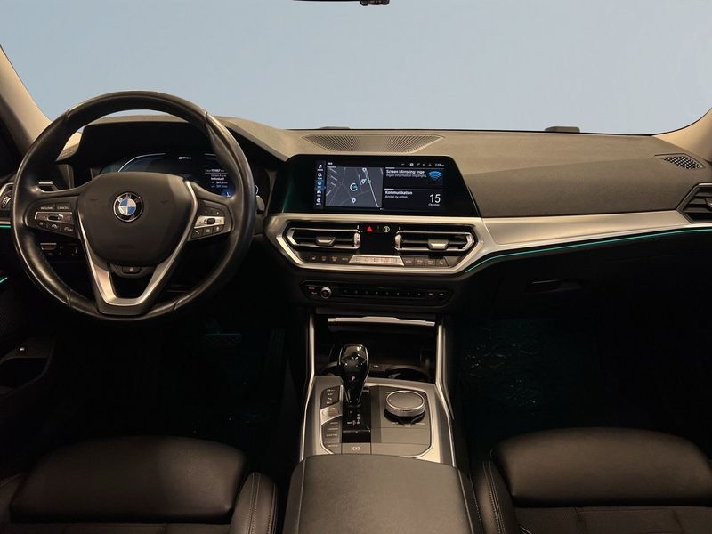 BMW 330 bild 8